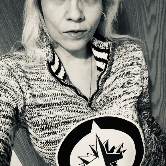 Meet your Posher, Melissa - Picture 5 of 7